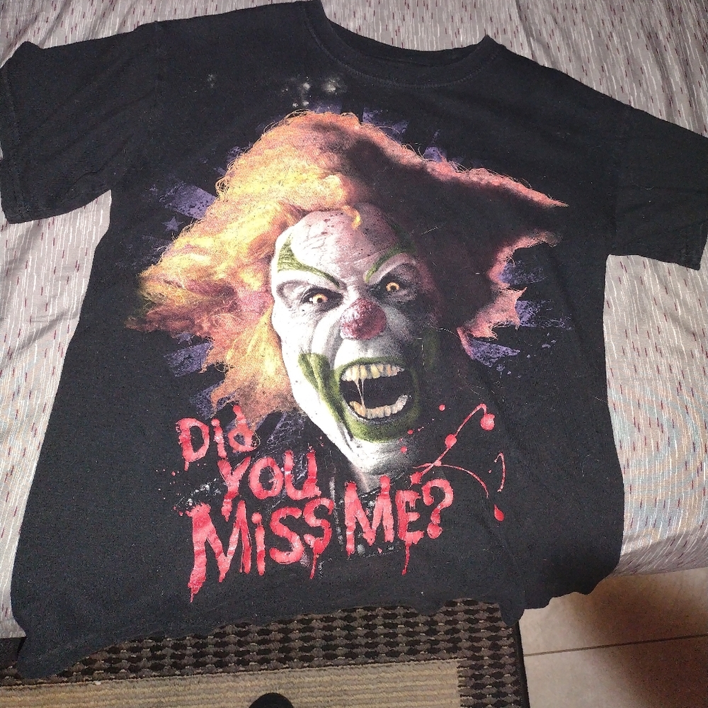 HHN t shirt